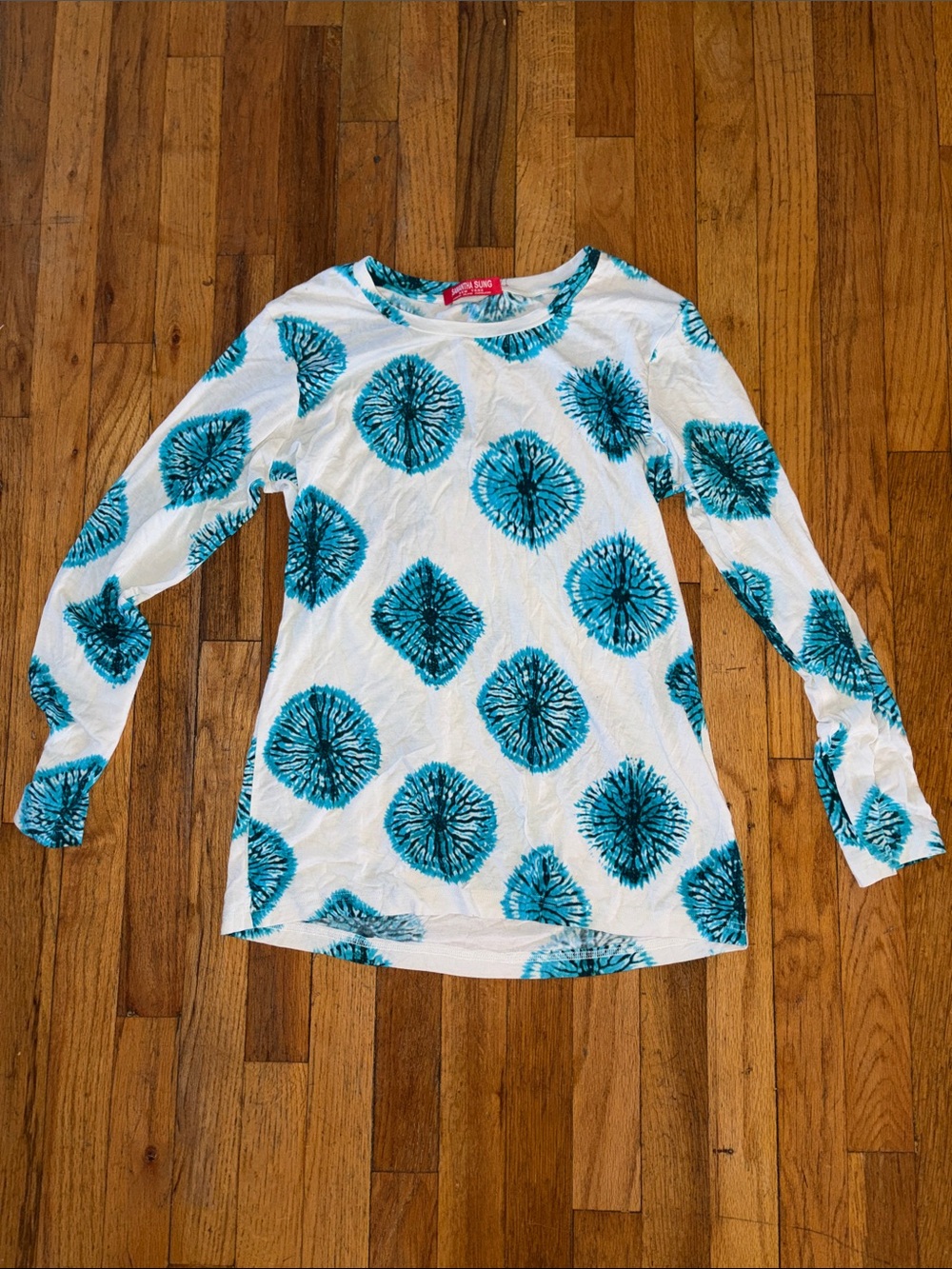 SAMANTHA SUNG Viscose White Long-Sleeve Top with Teal Burst Print